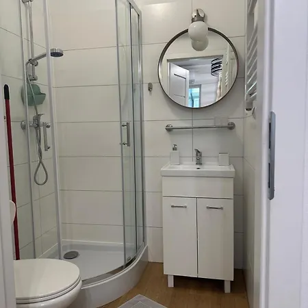 Modrzewiowa Enklawa * Debina (Ustka)