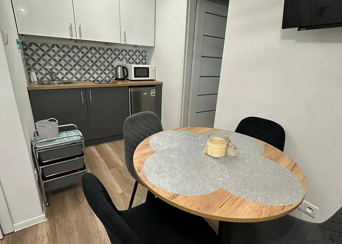 Modrzewiowa Enklawa Lejlighed